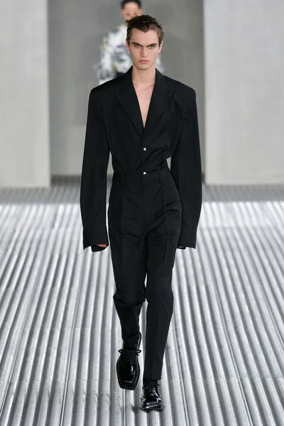 Look 2